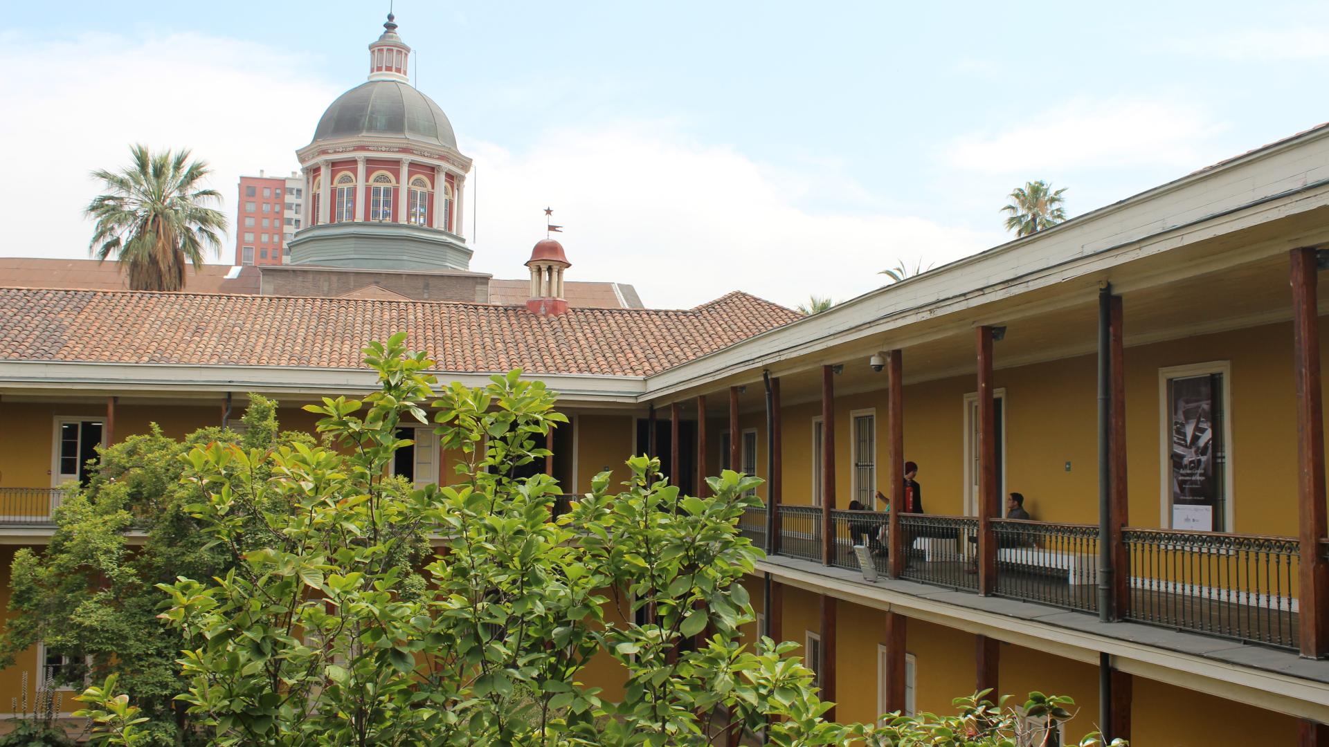 Centro Patrimonial Recoleta Dominica