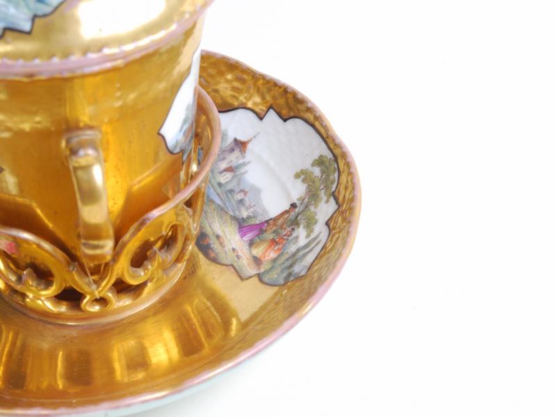 Detalle de jicara con mancerina